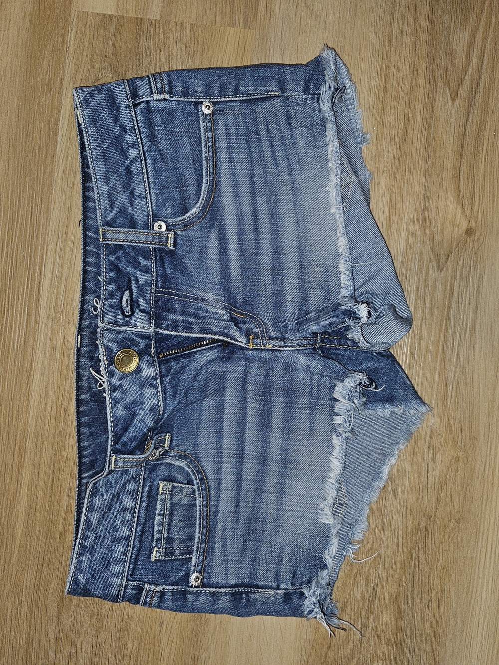 American Eagle Low Rise Short